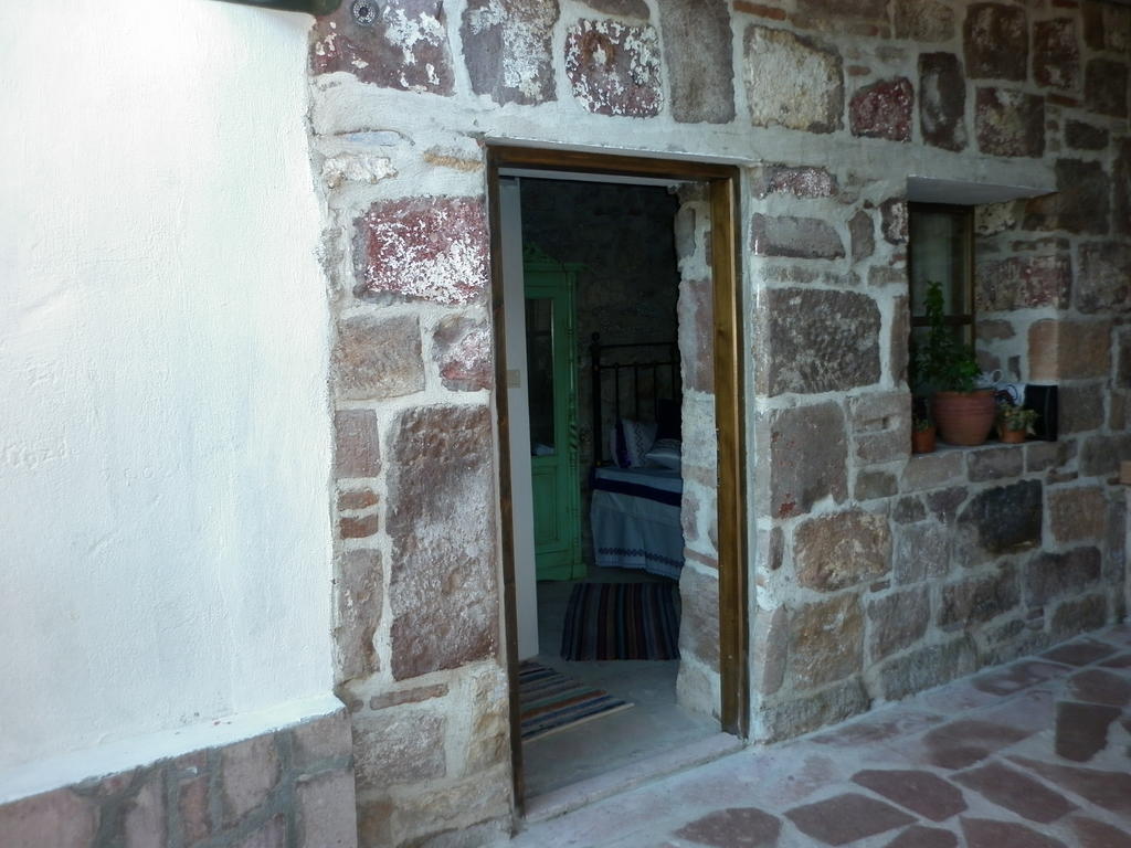 Mahzen Hotel Ayvalik Room photo